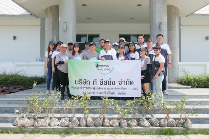 mangrove-planting