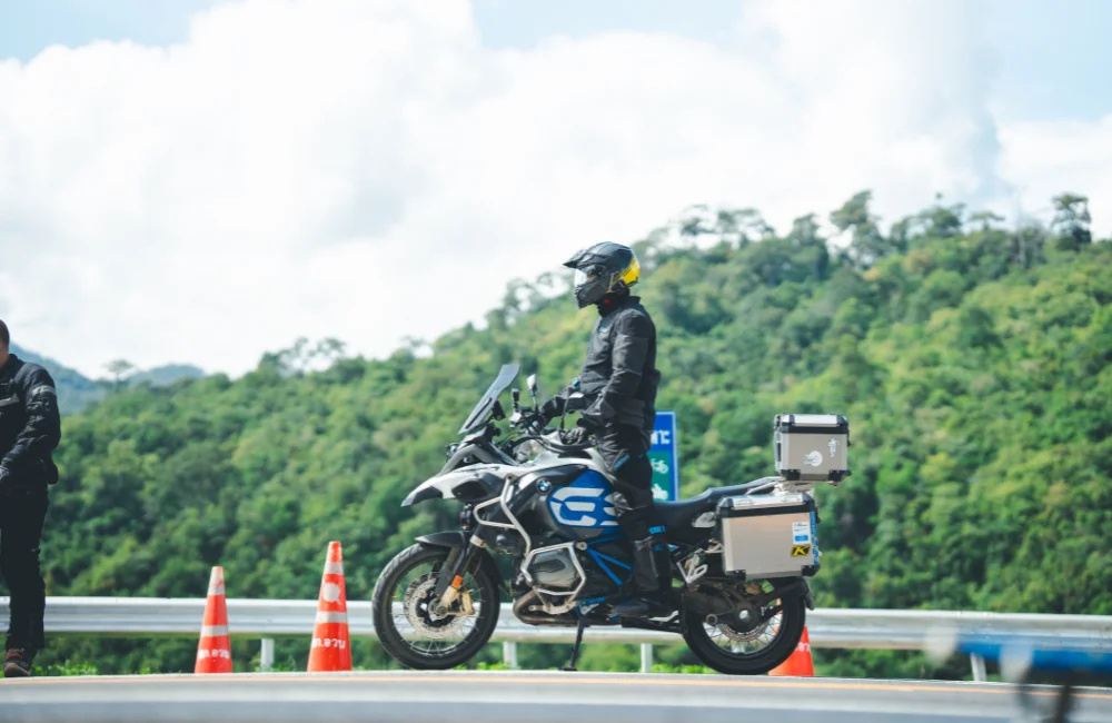 H.ทัวร์ริ่งไบค์ (Touring Bike)